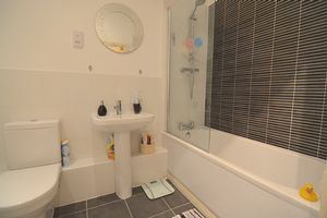 Family Bathroom- click for photo gallery